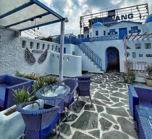 norwang cafe, majnu ka tila